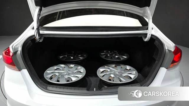 Hyundai Avante AD id 4536837 из Кореи 11