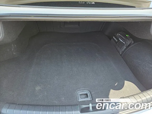 Hyundai The New Grandeur IG Hybrid id 2710830 из Кореи 11