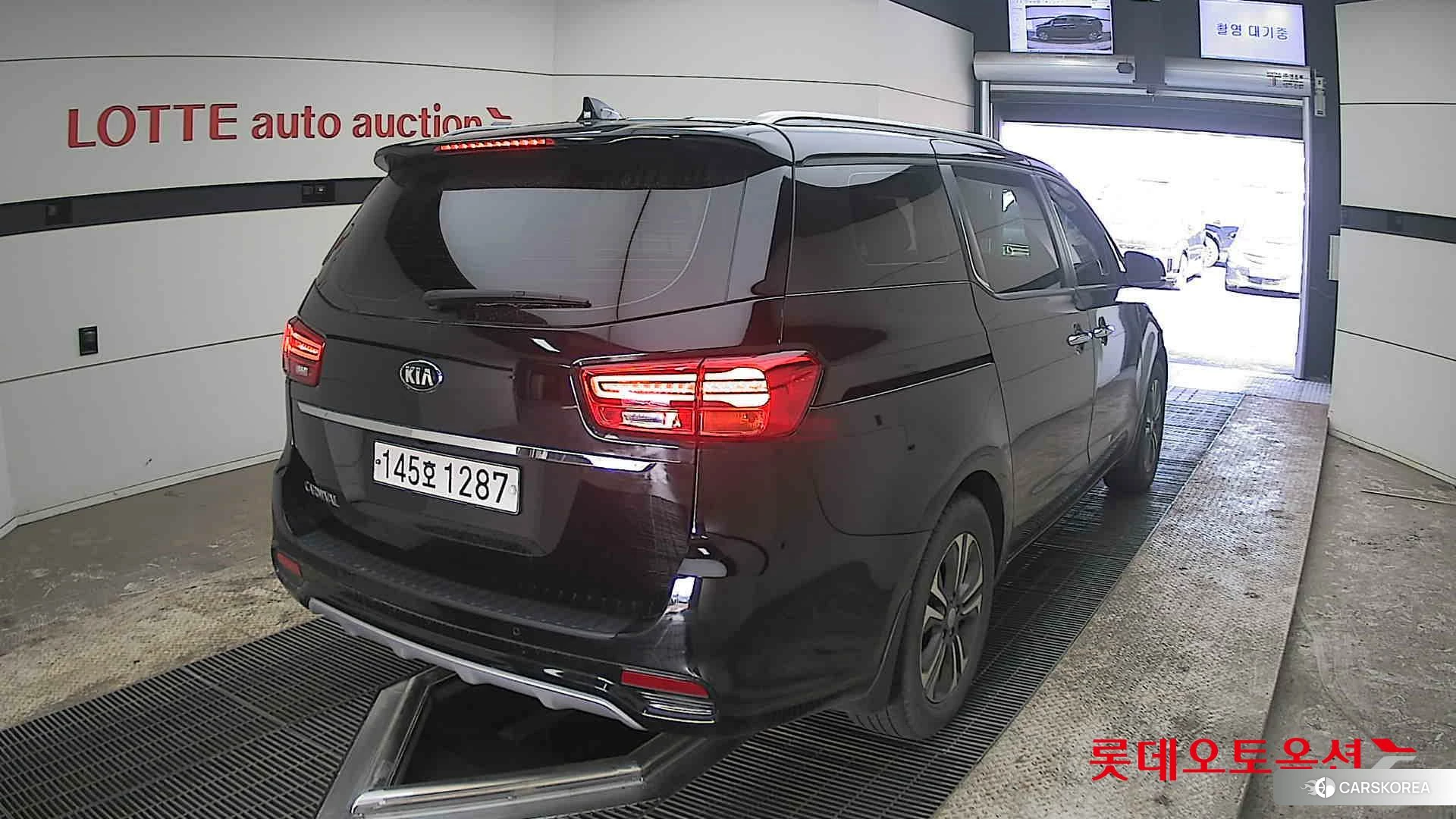 Kia Carnival id 3882134 из Кореи 11