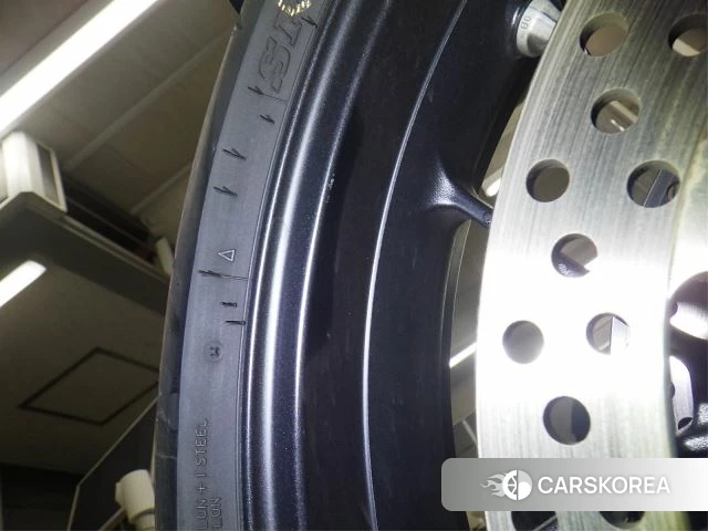 Honda CBR650R id 3947009 из Японии 11