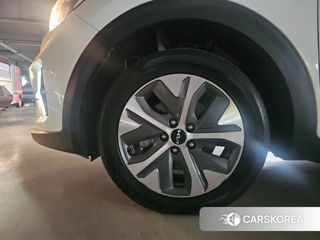 Kia Niro Plus id 4369789 из Кореи 11