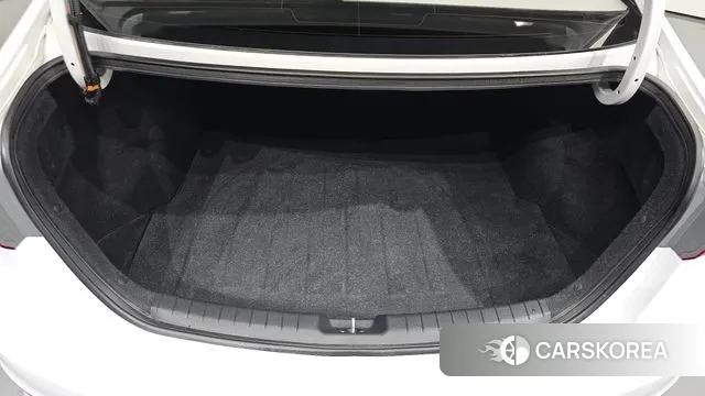 Hyundai Avante AD id 3085749 из Кореи 11