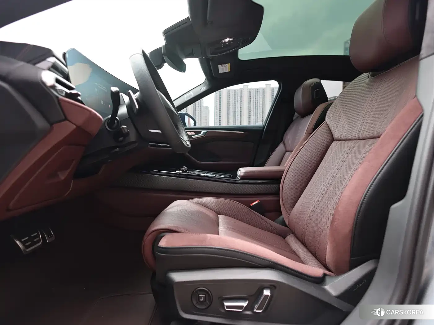 Audi A6L id 4589375 из Китая 11