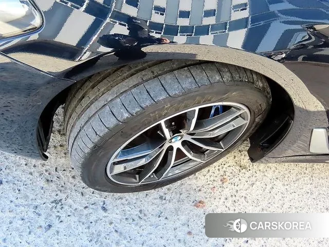 BMW 5 Series (G30) id 3644111 из Кореи 11