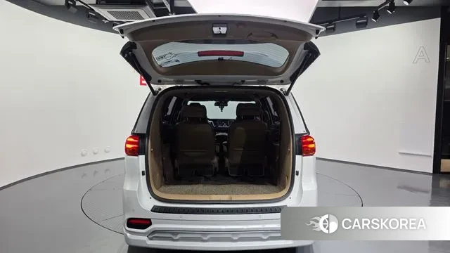 Kia The New Carnival id 3736338 из Кореи 11