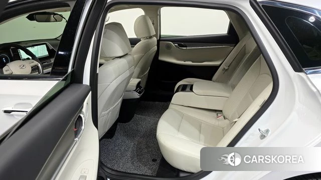 Hyundai The New Grandeur IG Hybrid id 4282210 из Кореи 11