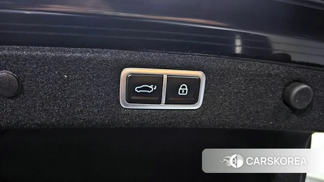Hyundai Grandeur (GN7) id 4302841 из Кореи 11