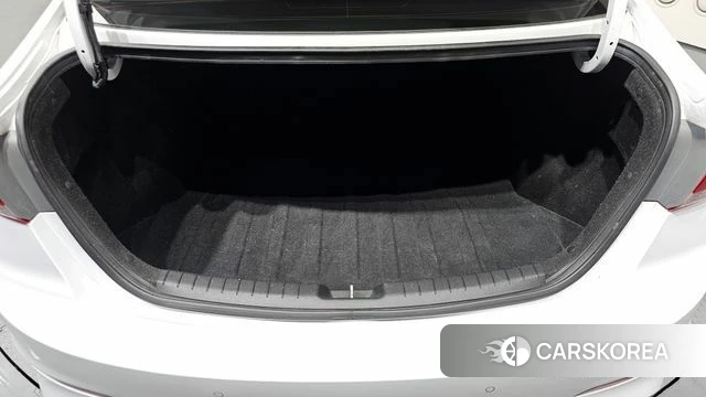 Hyundai Avante AD id 3861842 из Кореи 11