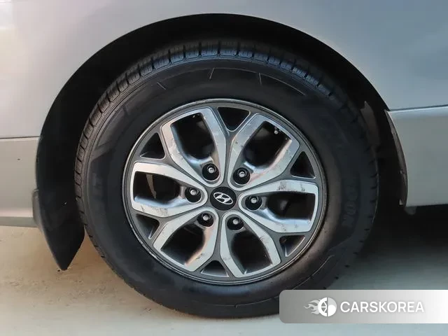 Hyundai The New Grand Starex id 3390609 из Кореи 11