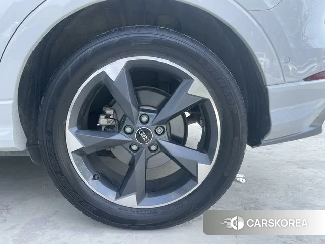 Audi Q3 id 4261470 из Китая 11