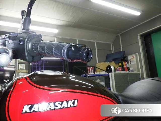 Kawasaki Z650RS id 3949287 из Японии 11
