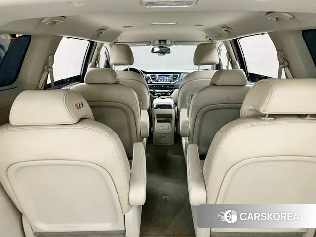 Kia The New Carnival id 4568409 из Кореи 11