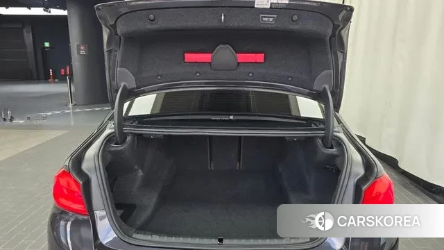 BMW 5 Series (G30) id 3459480 из Кореи 11