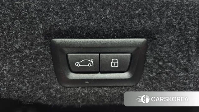 BMW 5 Series (G60) id 3388567 из Кореи 11