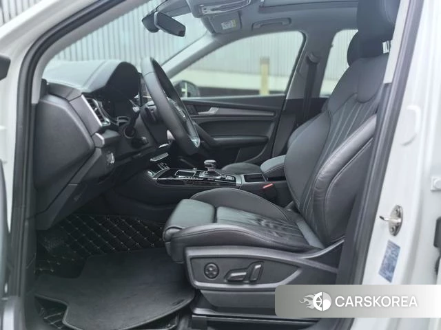 Audi Q5L id 4276652 из Китая 11