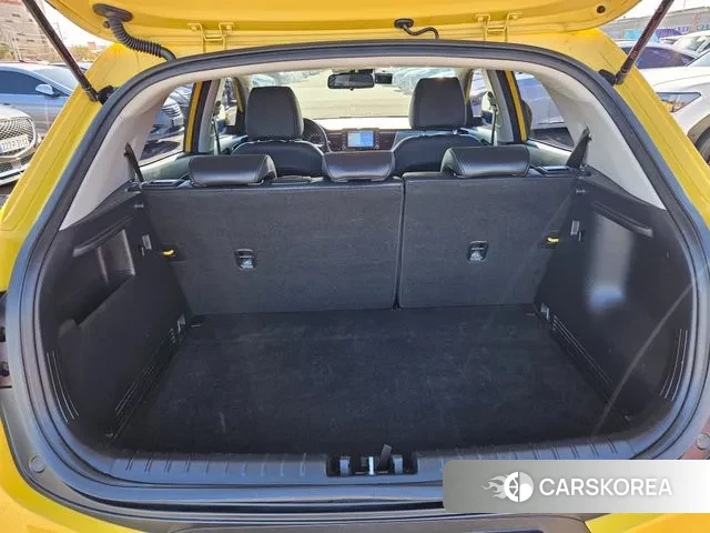 Kia Stonic id 3553038 из Кореи 11