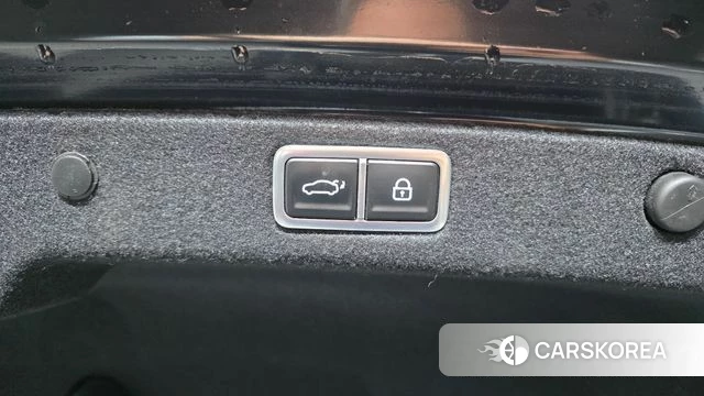 Hyundai Grandeur (GN7) id 4315984 из Кореи 11