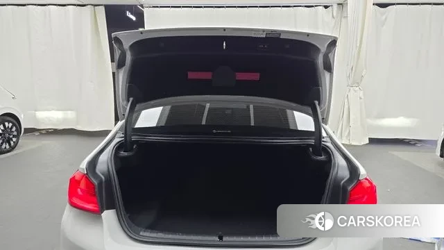 BMW 5 Series (G30) id 3335819 из Кореи 11