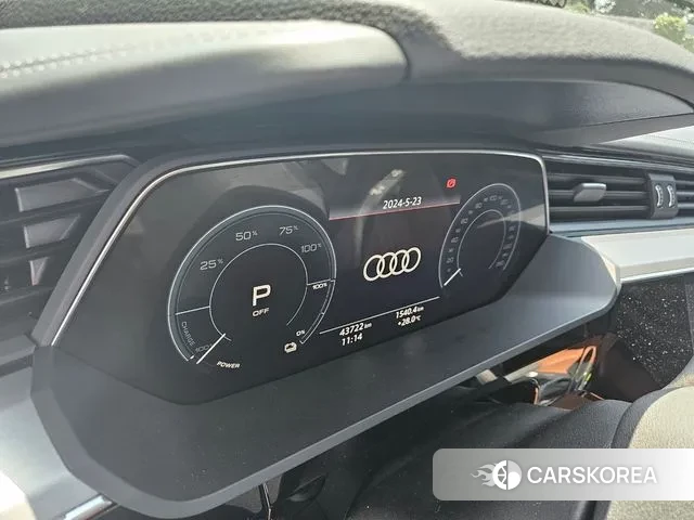 Audi e-Tron id 2427288 из Кореи 11