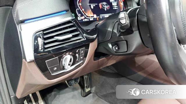 BMW 5 Series (G30) id 4494233 из Кореи 11