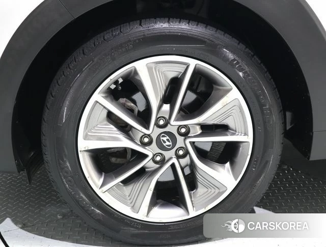 Hyundai All New Tucson id 4536838 из Кореи 11
