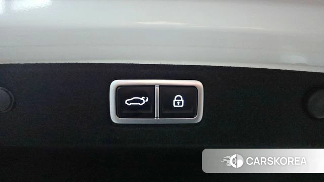 Hyundai Grandeur Hybrid (GN7) id 3963935 из Кореи 11