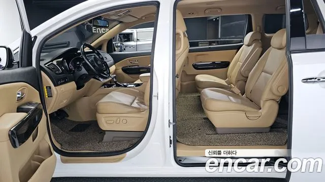 Kia The New Carnival id 2568809 из Кореи 11