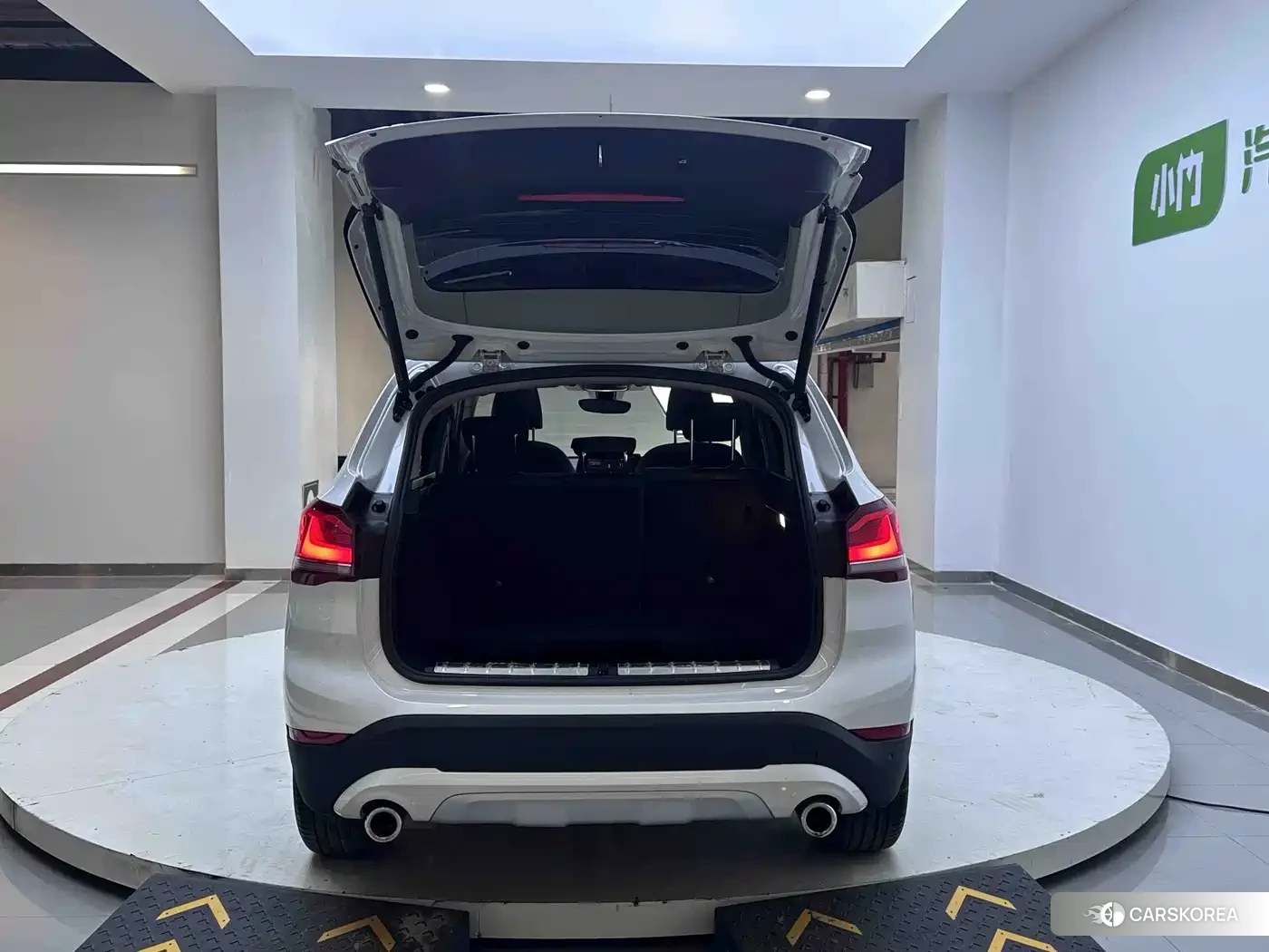 BMW X1 id 4669312 из Китая 11