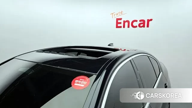 BMW 5 Series (G30) id 3639947 из Кореи 11