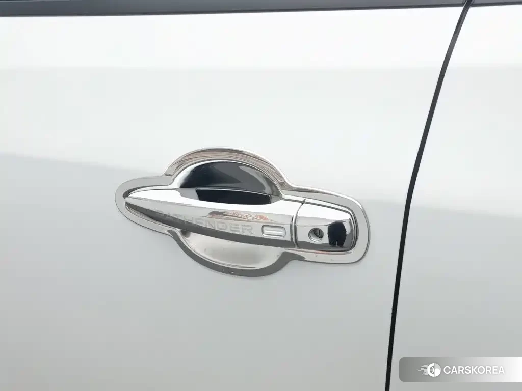 Nissan Pathfinder id 4664596 из Китая 11
