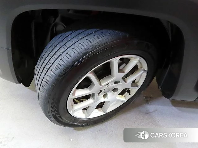 Jeep Renegade id 4464777 из Кореи 11