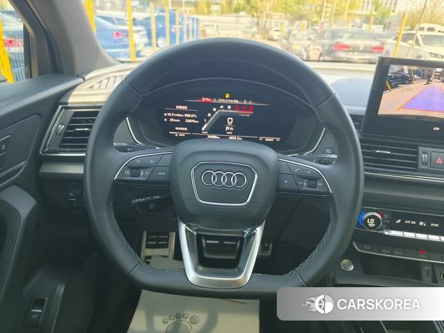 Audi Q5L id 3920685 из Китая 11