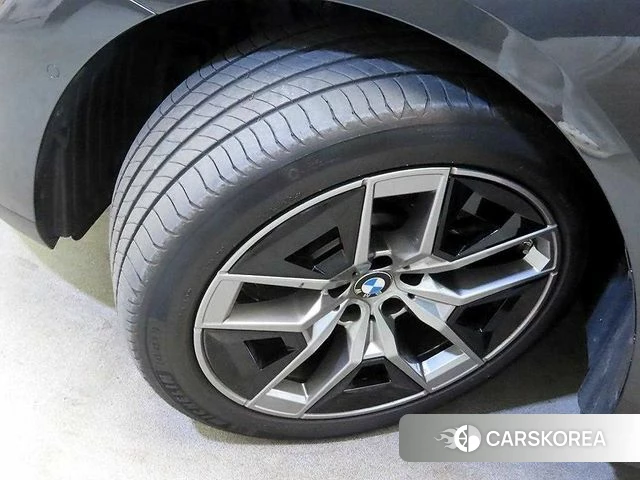 BMW 5 Series (G60) id 3963787 из Кореи 11