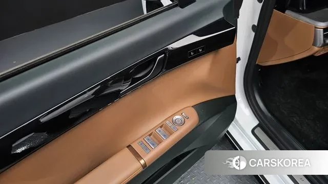 Hyundai Grandeur (GN7) id 3477918 из Кореи 11