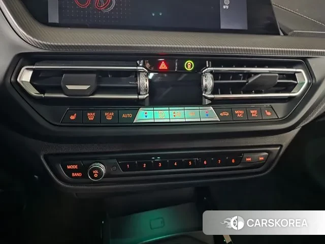 BMW 1 Series (F40) id 3279771 из Кореи 11