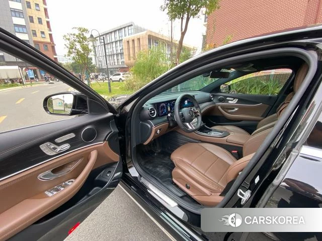 Mercedes-Benz E-class id 4255878 из Китая 11