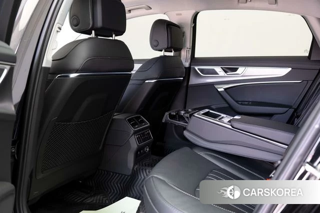 Audi A6L id 4298031 из Китая 11