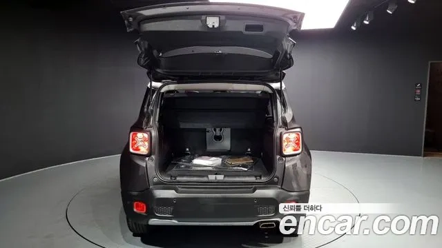 Jeep Renegade id 2917626 из Кореи 11