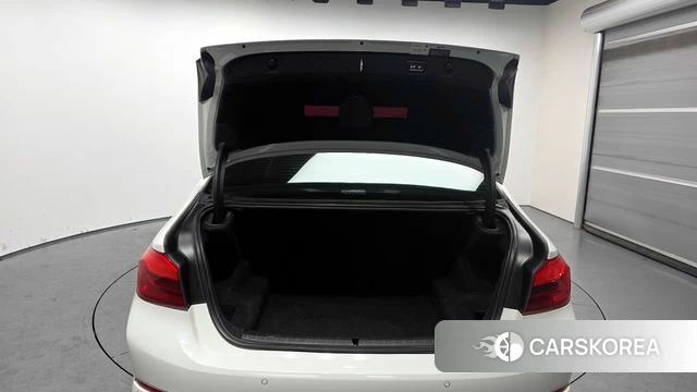 BMW 5 Series (G30) id 3845690 из Кореи 11