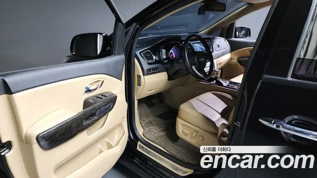 Kia The New Carnival id 2760204 из Кореи 11