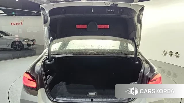 BMW 5 Series (G30) id 3598227 из Кореи 11