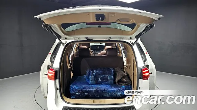 Kia The New Carnival id 2435689 из Кореи 11