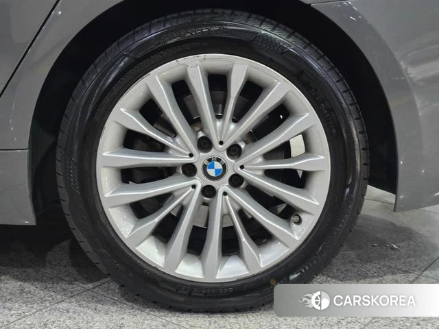 BMW 5 Series (G30) id 3889334 из Кореи 11