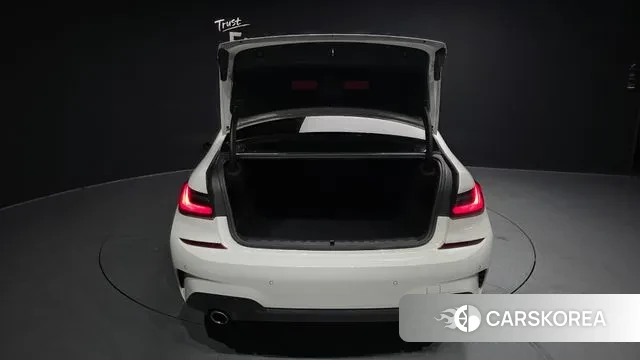 BMW 3 Series (G20) id 3771688 из Кореи 11