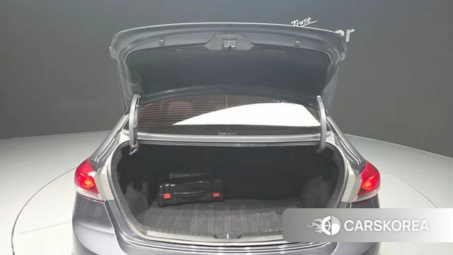Hyundai Avante AD id 4285964 из Кореи 11