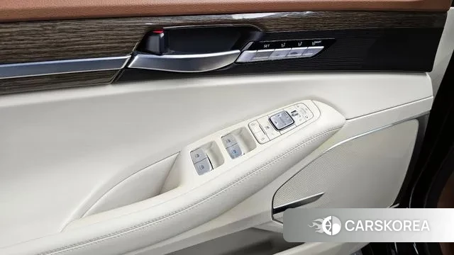 Genesis G90 id 3469031 из Кореи 11