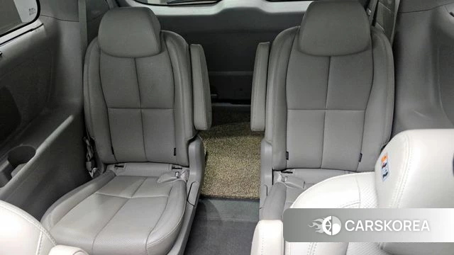 Kia The New Carnival id 4305006 из Кореи 11