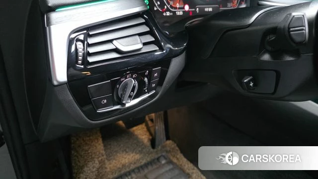 BMW 6 Series GT (G32) id 4899569 из Кореи 11