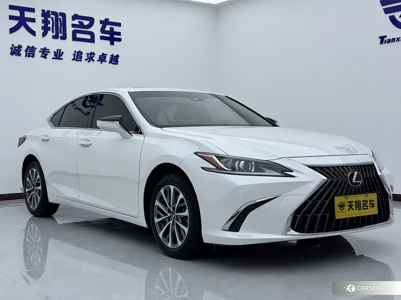 Lexus ES id 4599523 из Китая 11