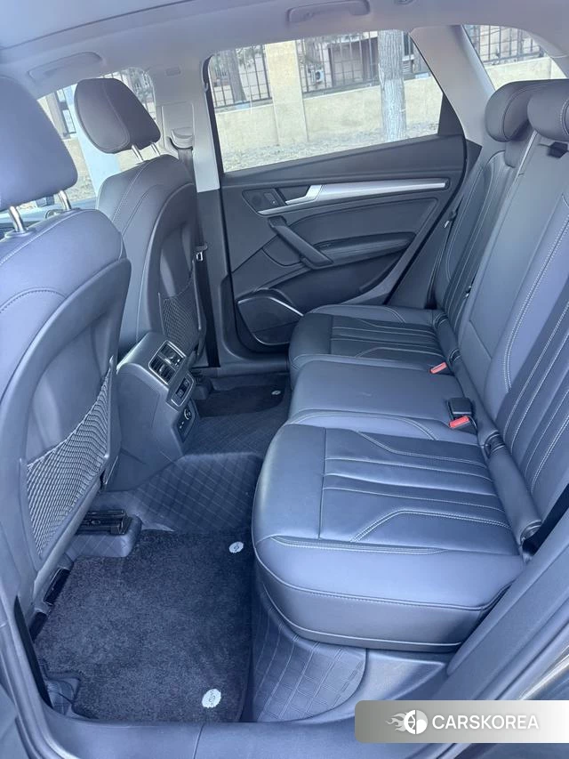 Audi Q5L id 4275730 из Китая 11